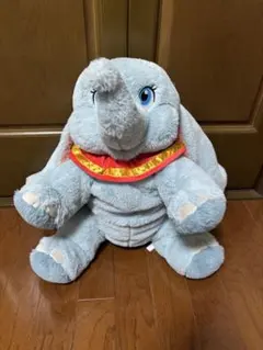 ダンボ　ぬいぐるみ