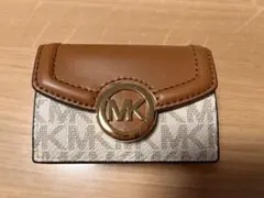 マイケルコース　3つ折り財布