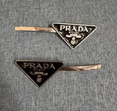 PRADA トライアングルロゴ ヘアピン 2個セットのサムネイル