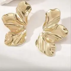 波状デザイン金色ピアス 4.9cm ゴールドピアス 結婚式 二次会 ほぼ新品