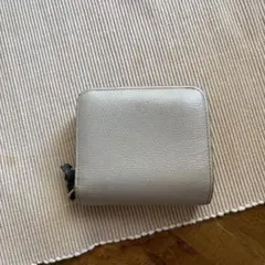 【Epoi】二つ折り財布 ベージュのサムネイル