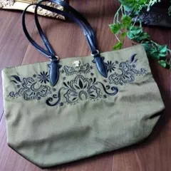 ANNA SUI オリーブグリーン ショルダーバッグ