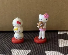 チョコエッグのミニチュア❣️　キティちゃんフィギュア2体セット