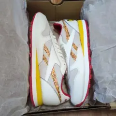 リーボック　☓　atoms　ベビースターコラボ　スニーカー　新品未使用