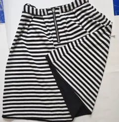 LEPSIMボーダー柄 白黒 ストライプ ジップアップ リバーシブルスカート