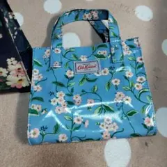 Item thumbnail for item 3b4d7dac-cc75-478f-9180-e82e815045dd