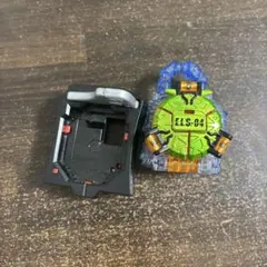 DX メロンエナジーロックシード&ゲネシスコア