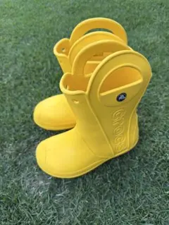Crocs トドラー ハンドル イット レイン ブーツ イエローのサムネイル