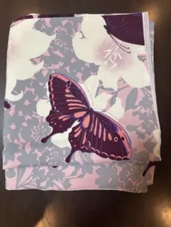 蝶と花柄の小紋　洗える着物