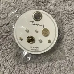Flowering ピアスセット