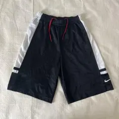 インポート古着　00' NIKE 刺繍　スウォッシュ　ショートパンツ　バスパン