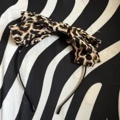 ヒョウ柄カチューシャのサムネイル