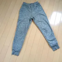 グレー ズボン　パンツ フリース裏地