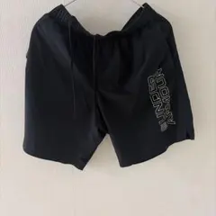UNDER ARMOUR ショートパンツ ブラック L