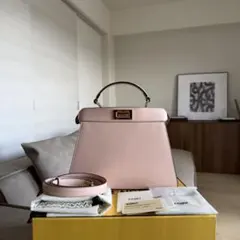 2026年最新】fendi フェンディ ピーカブー アイシーユー スモールの