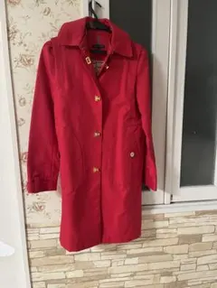 TOMMY HILFIGER レッド トレンチコート M ボタンがオシャレ