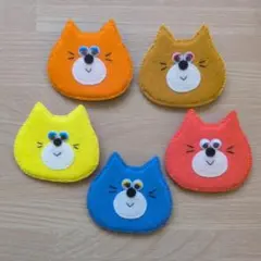 猫型フェルトブローチ 5色セット