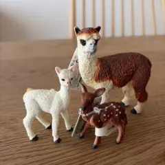 新品未使用　safari社　親子アルパカと子鹿のフィギュアセットのサムネイル
