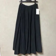 新品未使用品　PASSIONE タフタ　ロングスカート　Mal. レレレさんのサムネイル