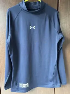 UNDER ARMOUR ネイビー アンダーシャツ YXL