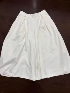 GUホワイト キュロット スカート フレアガウチョのサムネイル