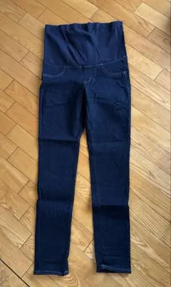 UNIQLOマタニティ デニム　ダークブルー