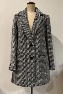 美品　可愛い　INGNI イングツィードコート　ブラック✖️ホワイトM size