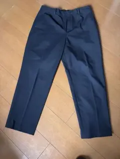 ユニクロ　スマートアンクルパンツ　ネイビー