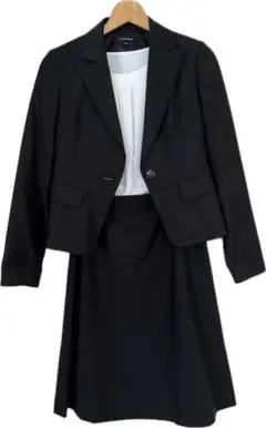 LAUTREAMONT ブラックスーツ　サイズ38