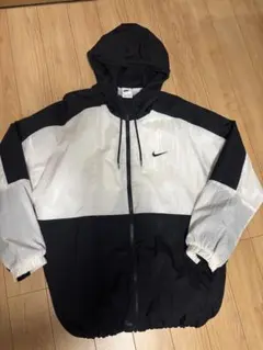 Nike フード付きナイロンジャケット 値下げ受け付けます！