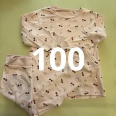 パジャマ　100