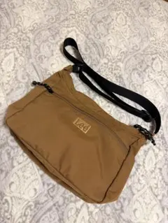 Lee ショルダーバッグ ブラウン