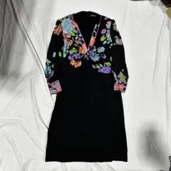 美品✨レオナール 近年モデル フラワープリント ワンピース 42 トリム LEONARD（レオナール） 美品 カンカン フラワープリントトリム ライン