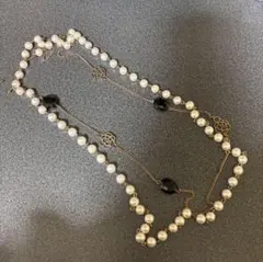 美品♡ビジューと花モチーフの2連ロングネックレス