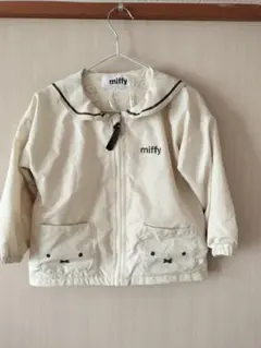 Item thumbnail for item f43dca88-00d7-4e25-bbd9-c543a1f3d85b