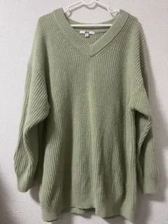 レディース　UNIQLO ユニクロ　ライトグリーン Vネックニット　XL