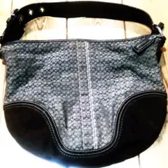 【1日限定お値下中】COACH ワンショルダーミニシグネチャーバッグ