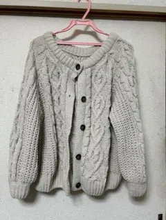 クリーム色 ケーブルニットカーディガン Lサイズ