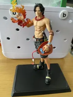 ワンピース　エース　フィギュア