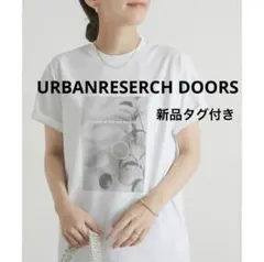 新品タグ付　アーバンリサーチドアーズ　フォトプリントTシャツ フルーツ柄のサムネイル