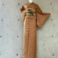 正絹　上質な色無地　一つ紋　鳳凰の地紋　茶色系　袷