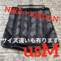 新品タグ付き♪ナイキ☆ジョーダン★ヘビ柄★総柄☆ハーフパンツ☆黒☆メンズ　usM