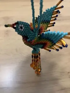 グアテマラのお土産　ビーズ　青い鳥