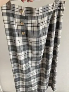 ラトータリテ　チェックタイトスカート