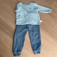 ユニクロ キルトパジャマ（ペンギン・長袖）110