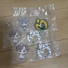 ㉝　藤澤涼架　ペンスタンド