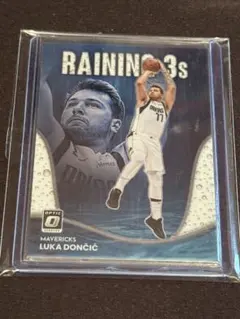 【レア】Luka Dončić Raining 3s カード　NBA