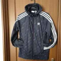 アディダスジャンパー　アディダスパーカー