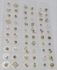 ０時までお値下げサービス品! 耳ツボジュエリー６０粒　金アレ対応