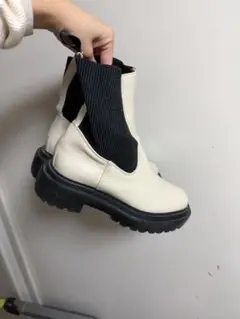 アパートバイローリーズ　サイドゴアブーツ